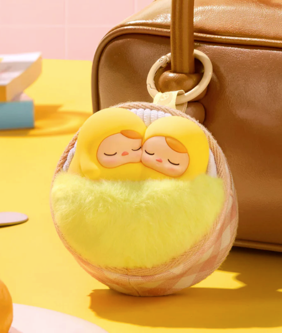 POP MART - PUCKY Egg Beanie Series β Earphone Case